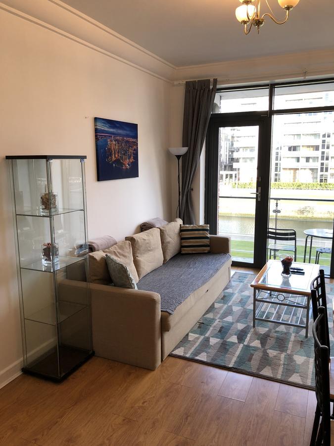 Modern Apartment *